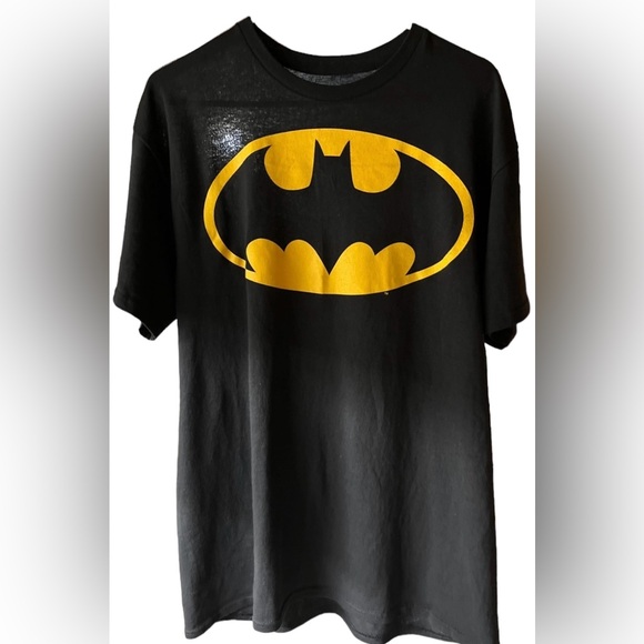 BATMAN T-Shirt by DC Comics - Picture 4 of 10